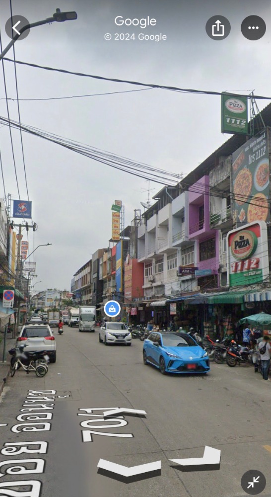 For SaleShop HouseOnnut, Udomsuk : Commercial building for sale, 2 units, entrance to Soi On Nut 70/1, Sukhumvit 77, very good location.