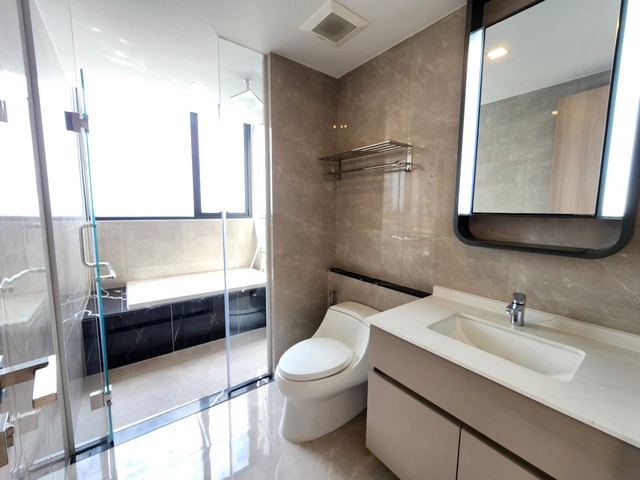 ให้เช่าคอนโดพระราม 9 เพชรบุรีตัดใหม่ RCA : ให้เช่าคอนโด One 9 Five Asoke - Rama 9 (วันไนน์ไฟว์ อโศก-พระราม 9) - 3 Beds 3 Baths