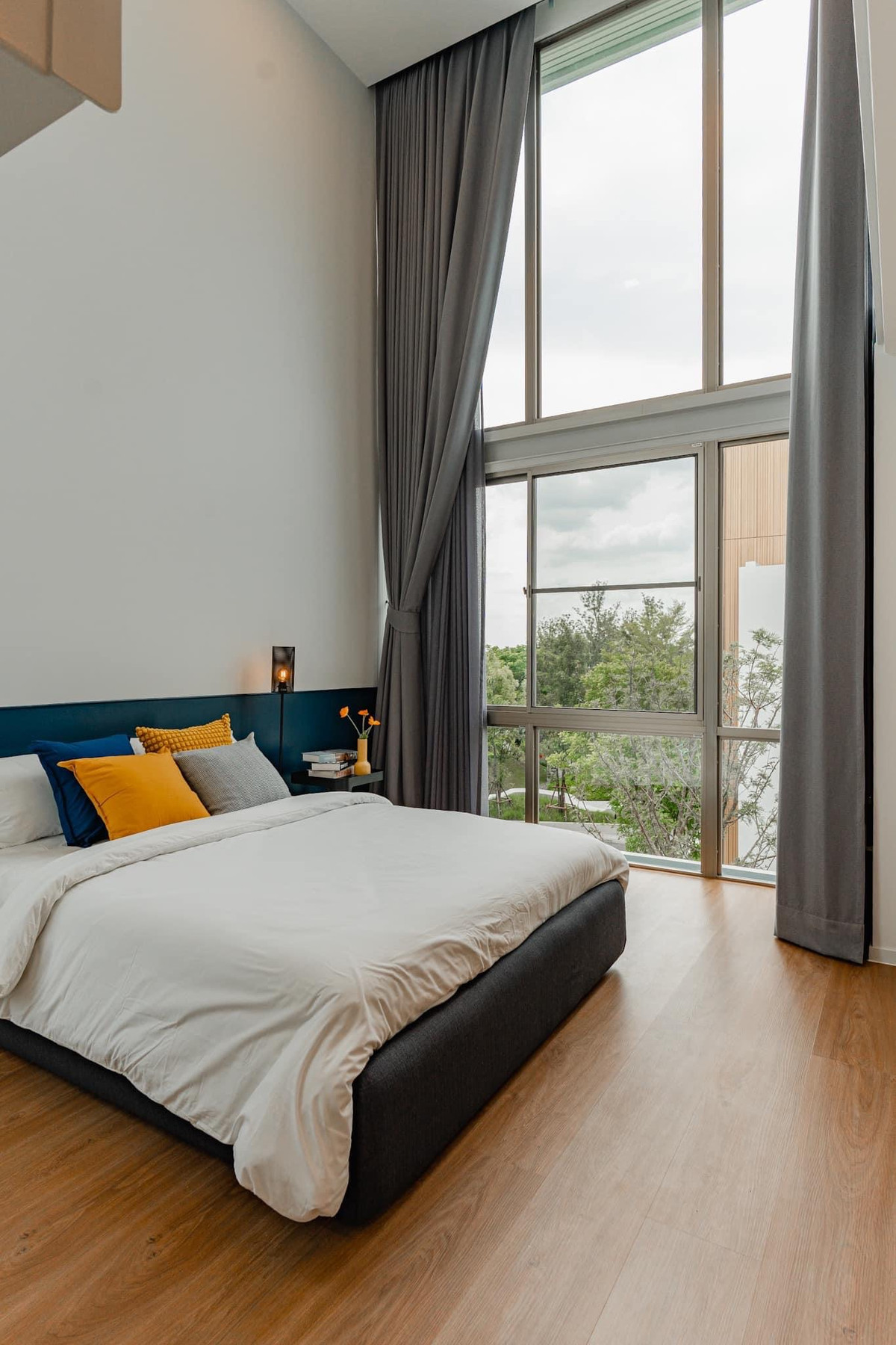 For RentHousePattanakan, Srinakarin : Single house for rent, Vive Rama 9, has a lift, 4 bedrooms, near Wellington Collage.