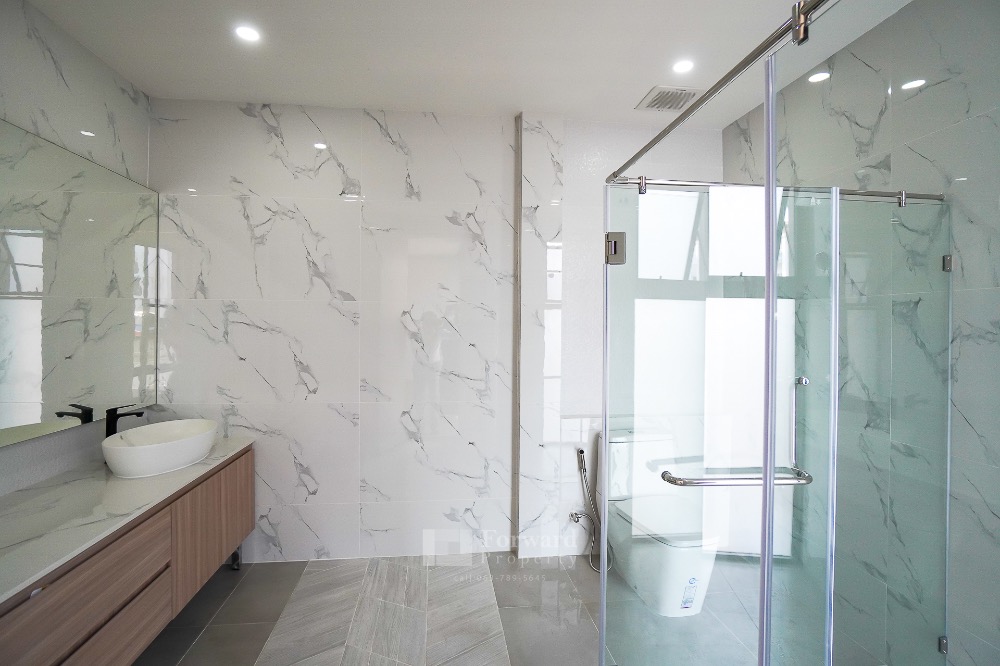 ขายบ้านอ่อนนุช อุดมสุข : ขายบ้านเดี่ยว 3 ชั้น อุดมสุข-บางนา-ศรีนครินทร์ บ้านปลูกสร้างใหม่ 750 ตร.ม. 49 ล้านบาท