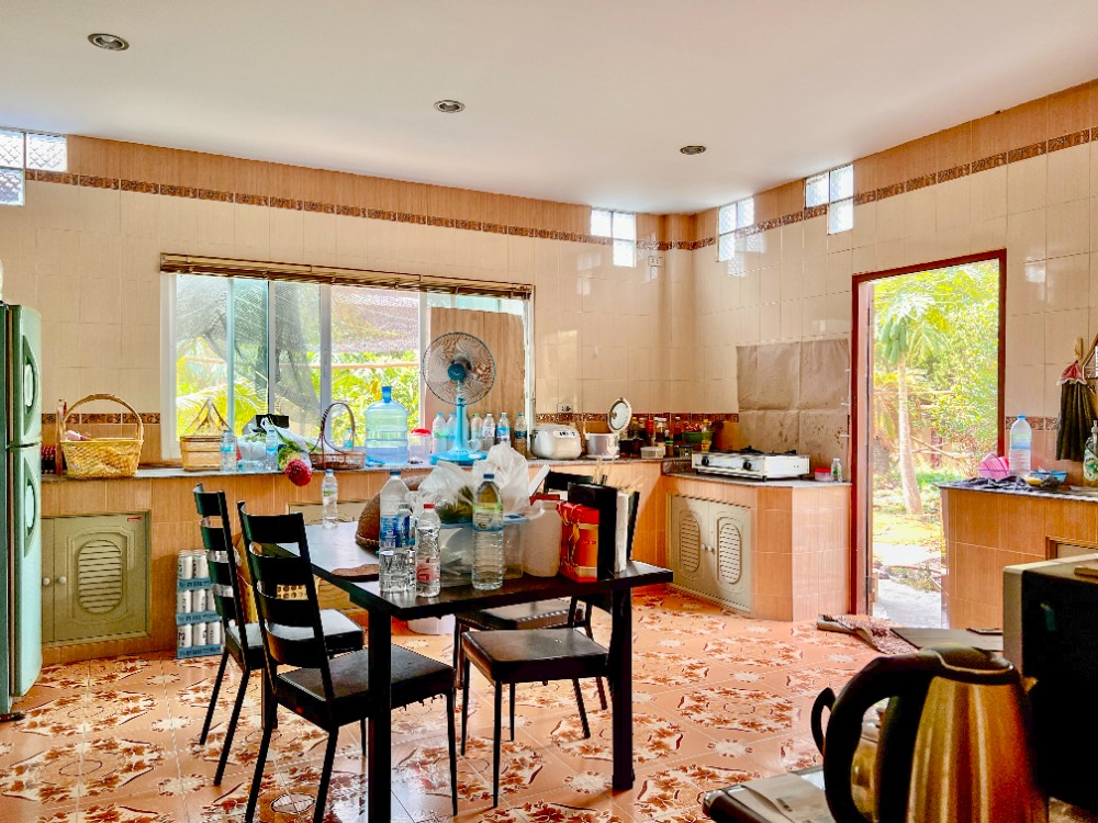 ขายโรงงานพัทยา บางแสน ชลบุรี สัตหีบ : ขาย ที่ดิน พร้อม โกดัง พนัสนิคม ชลบุรี