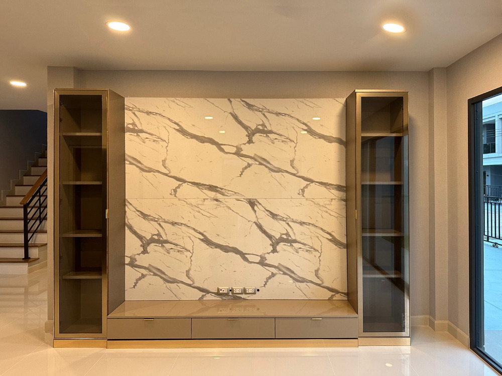 ให้เช่าบ้านบางนา แบริ่ง ลาซาล : ให้เช่า บ้านเดี่ยวโซนบางนา ตกแต่งสไตล์ Modern ไซส์ใหญ่สุดในโครงการ