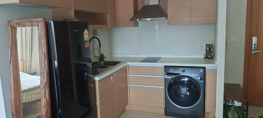 For RentCondoSukhumvit, Asoke, Thonglor : for rent condo The Emporio place studio fully furnished (S03-1560)