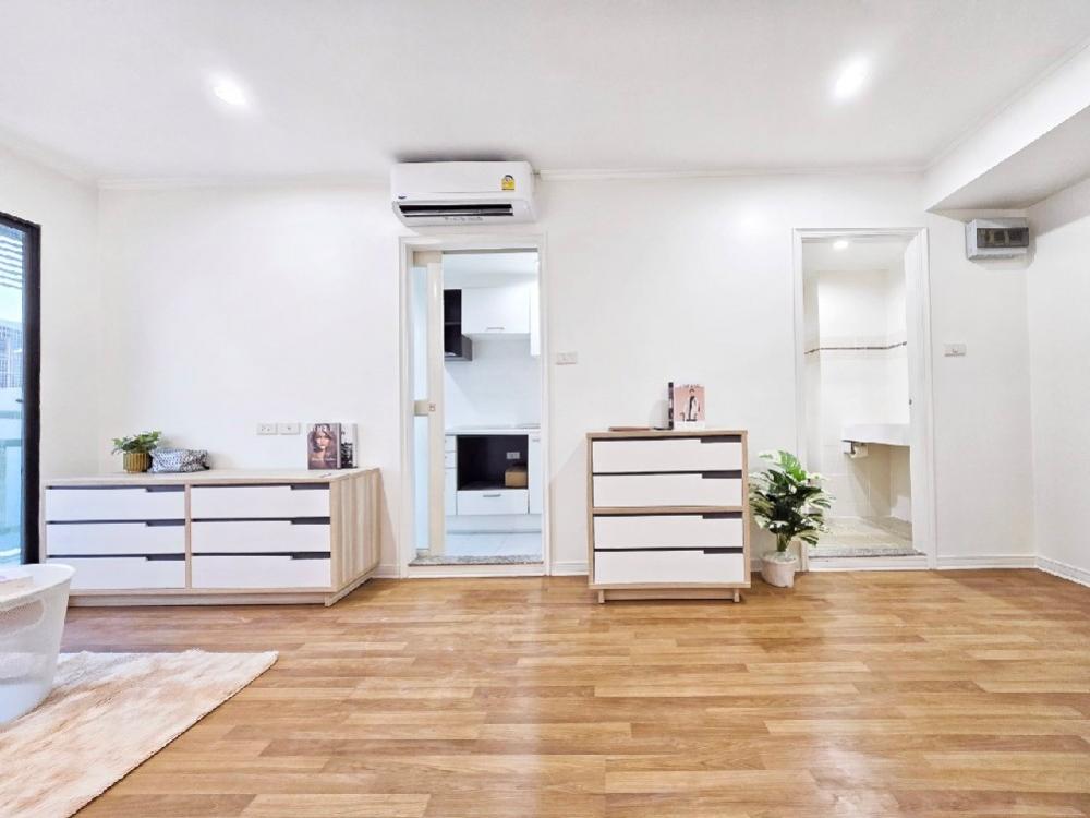 For SaleCondoThaphra, Talat Phlu, Wutthakat : ✨️✨️Good promotion..Quick deal ✨️✨️𝙒𝙤𝙬 𝙒𝙤𝙬 𝙒𝙤𝙬 Low installments..worth more than renting. Answers to every style..Condo Feel Home #Ready to move in