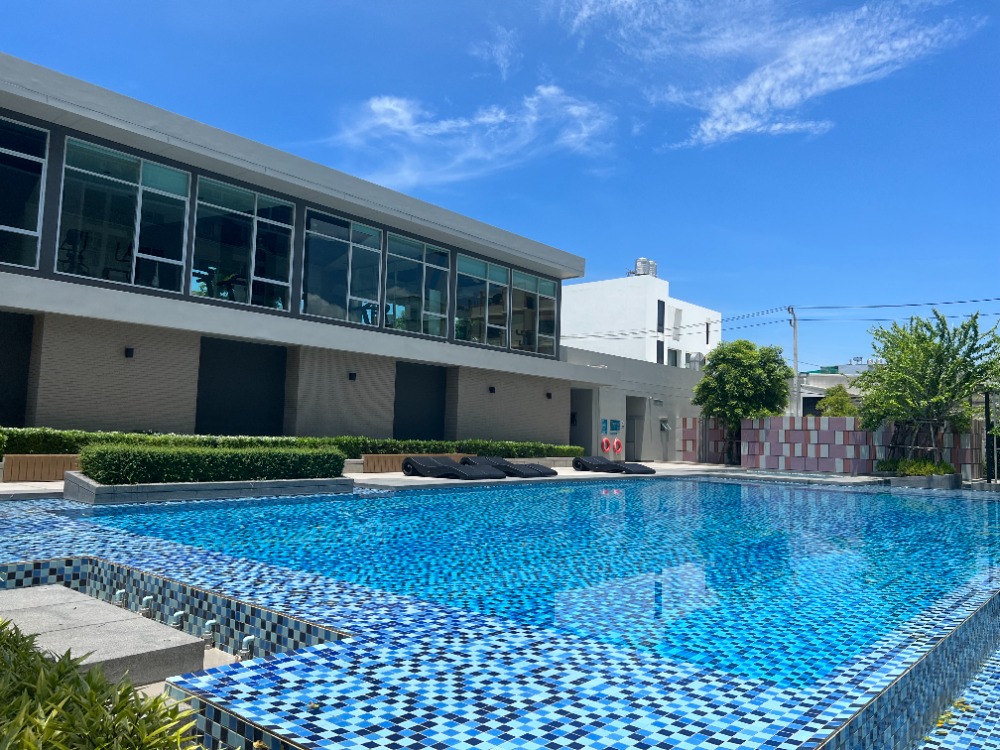 For SaleCondoEakachai, Bang Bon : For sale Lumpini Condotown Ekachai 48 Lumpini Condotown Ekachai 48 near MRT Bang Khae, large room, separate kitchen, 1 bedroom, size 34 sq m. Central area, beautiful and complete, convenient travel to Ekachai, Bang Bon, Central Rama 2, Bang Pakok Hospital