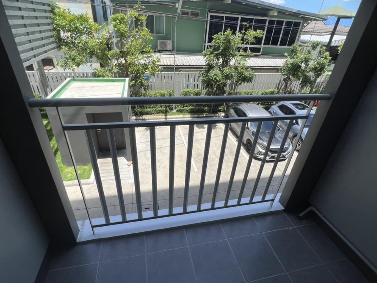 For SaleCondoEakachai, Bang Bon : For sale Lumpini Condotown Ekachai 48 Lumpini Condotown Ekachai 48 near MRT Bang Khae, large room, separate kitchen, 1 bedroom, size 34 sq m. Central area, beautiful and complete, convenient travel to Ekachai, Bang Bon, Central Rama 2, Bang Pakok Hospital