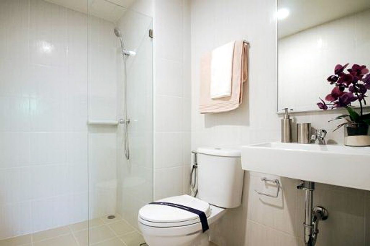 For SaleCondoEakachai, Bang Bon : For sale Lumpini Condotown Ekachai 48 Lumpini Condotown Ekachai 48 near MRT Bang Khae, large room, separate kitchen, 1 bedroom, size 34 sq m. Central area, beautiful and complete, convenient travel to Ekachai, Bang Bon, Central Rama 2, Bang Pakok Hospital