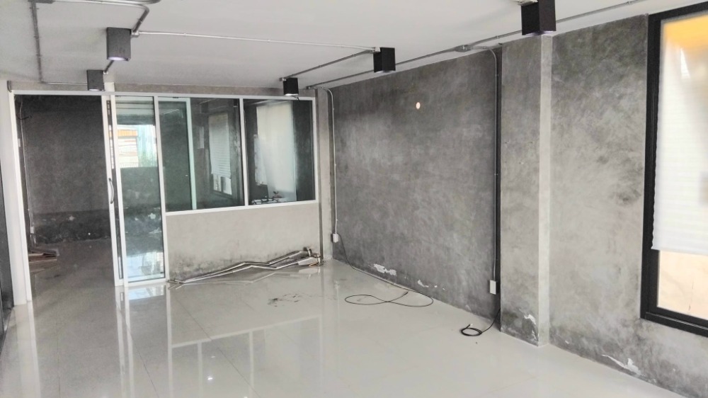 ขายอาคารพาณิชย์นนทบุรี บางใหญ่ บางบัวทอง : ขายอาคาร 3 ชั้น #ซอยกันตนา  เนื้อที่ 53.40 ตรว.#ราคาถูก #ห้องริมสุด ราคา 5.90 ลบ.#Office #warehouse