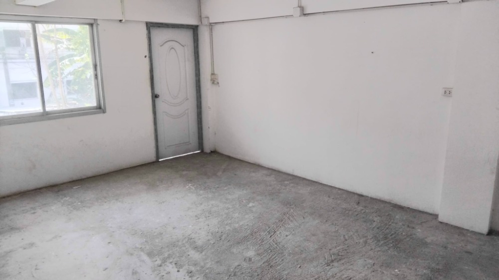 ขายอาคารพาณิชย์นนทบุรี บางใหญ่ บางบัวทอง : ขายอาคาร 3 ชั้น #ซอยกันตนา  เนื้อที่ 53.40 ตรว.#ราคาถูก #ห้องริมสุด ราคา 5.90 ลบ.#Office #warehouse