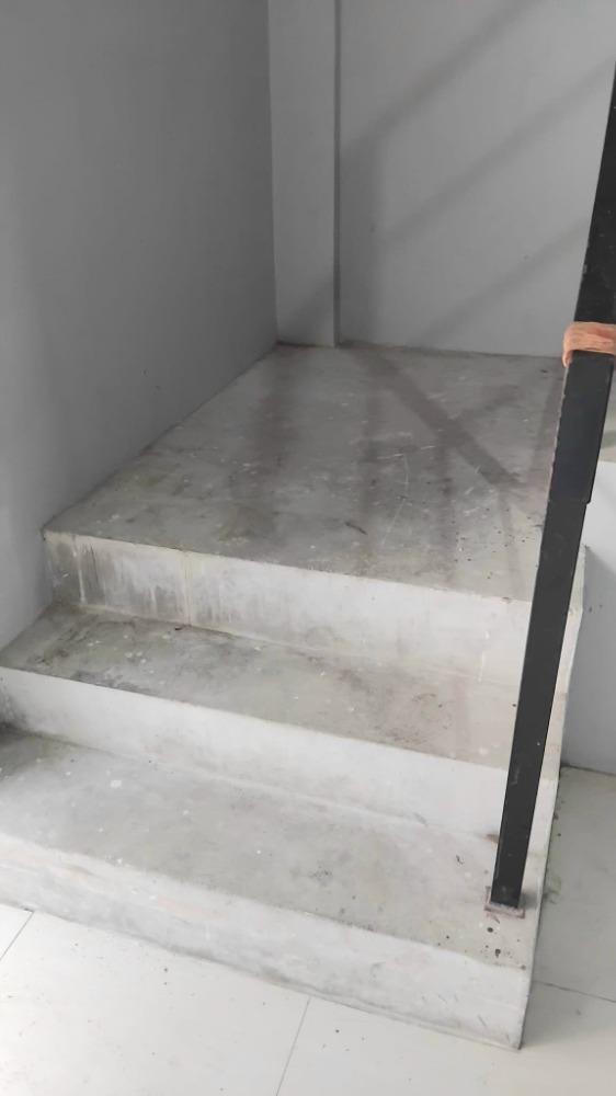 ขายอาคารพาณิชย์นนทบุรี บางใหญ่ บางบัวทอง : ขายอาคาร 3 ชั้น #ซอยกันตนา  เนื้อที่ 53.40 ตรว.#ราคาถูก #ห้องริมสุด ราคา 5.90 ลบ.#Office #warehouse