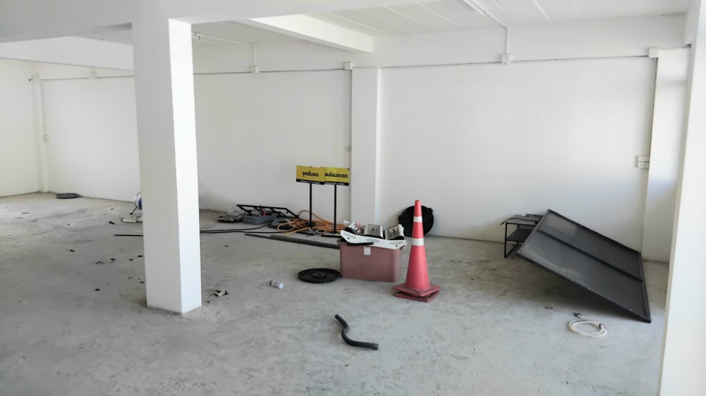 ขายอาคารพาณิชย์นนทบุรี บางใหญ่ บางบัวทอง : ขายอาคาร 3 ชั้น #ซอยกันตนา  เนื้อที่ 53.40 ตรว.#ราคาถูก #ห้องริมสุด ราคา 5.90 ลบ.#Office #warehouse