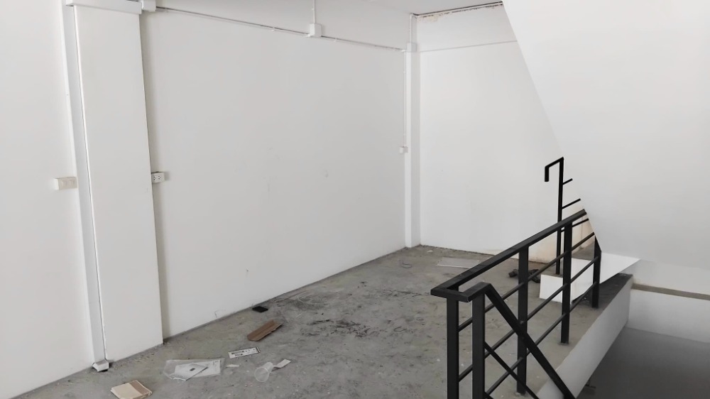 ขายอาคารพาณิชย์นนทบุรี บางใหญ่ บางบัวทอง : ขายอาคาร 3 ชั้น #ซอยกันตนา  เนื้อที่ 53.40 ตรว.#ราคาถูก #ห้องริมสุด ราคา 5.90 ลบ.#Office #warehouse