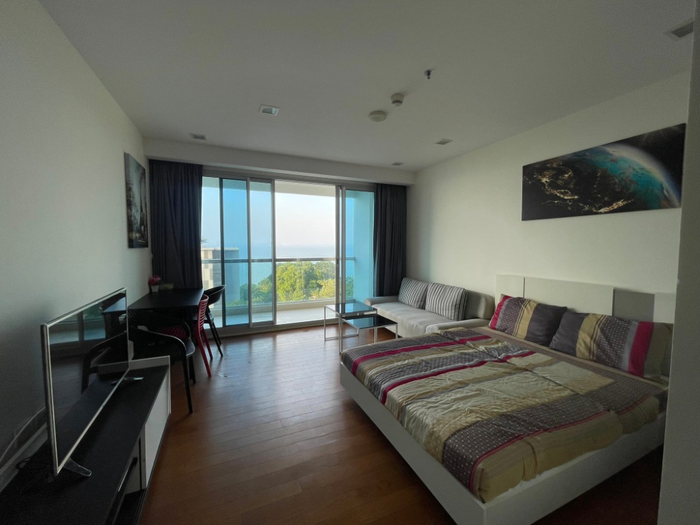 ให้เช่าคอนโดพัทยา บางแสน ชลบุรี สัตหีบ : For rent the Palm wongamat Beach Front Pattaya Studio room only 25000 Baht Per month (S03-0958)