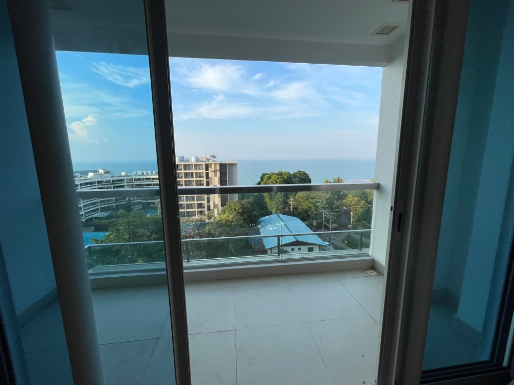ให้เช่าคอนโดพัทยา บางแสน ชลบุรี สัตหีบ : For rent the Palm wongamat Beach Front Pattaya Studio room only 25000 Baht Per month (S03-0958)