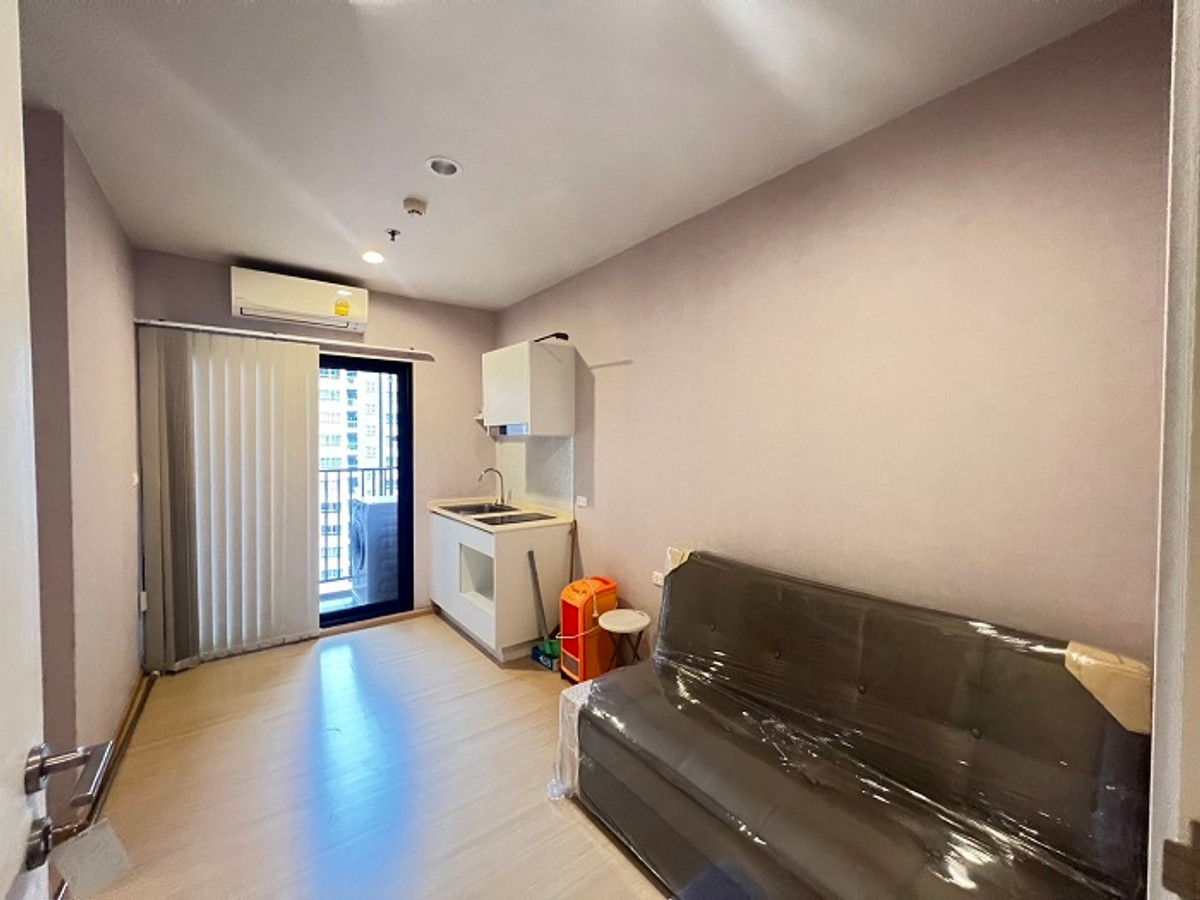 For RentCondoPinklao, Charansanitwong : For rent: Plum-Pinklao Condo, 1 bedroom, 26 sq m., 20th floor, empty room, cheap price. For people with a low budget of 8500/month, call for advice at 094-6245941.