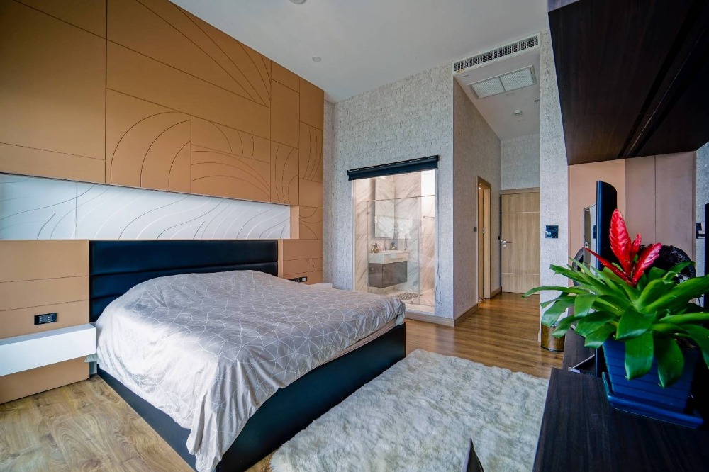 For SaleCondoPattaya, Bangsaen, Chonburi : For sell Penthouse The Palm Wongamat beach Front Pattaya 207Sq.m and rooftop floor (S03-1085)