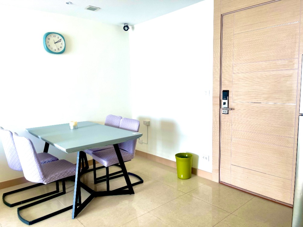 For SaleCondoPattaya, Bangsaen, Chonburi : For sell Penthouse The Palm Wongamat beach Front Pattaya 207Sq.m and rooftop floor (S03-1085)