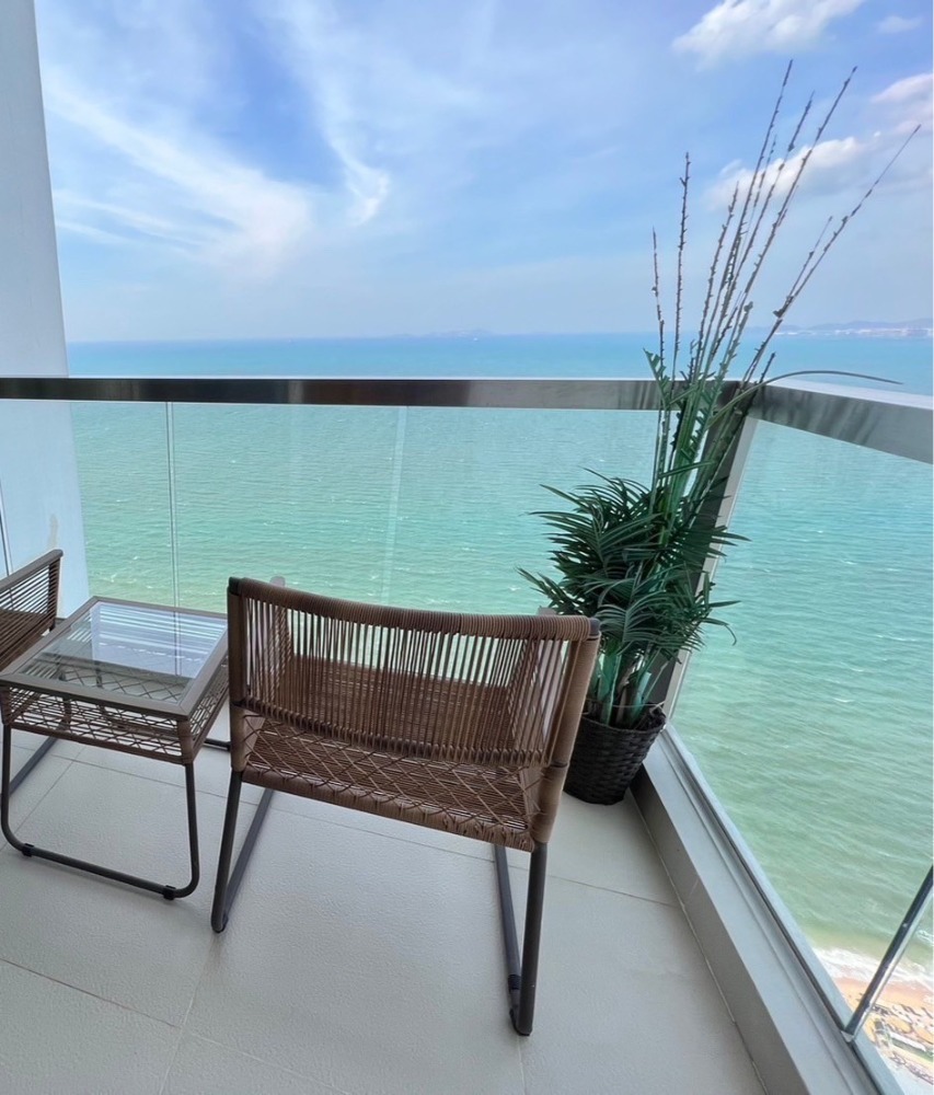 For SaleCondoPattaya, Bangsaen, Chonburi : For Sale Condo the palm wongamat beach Front pattaya 2 Beds higjt floor