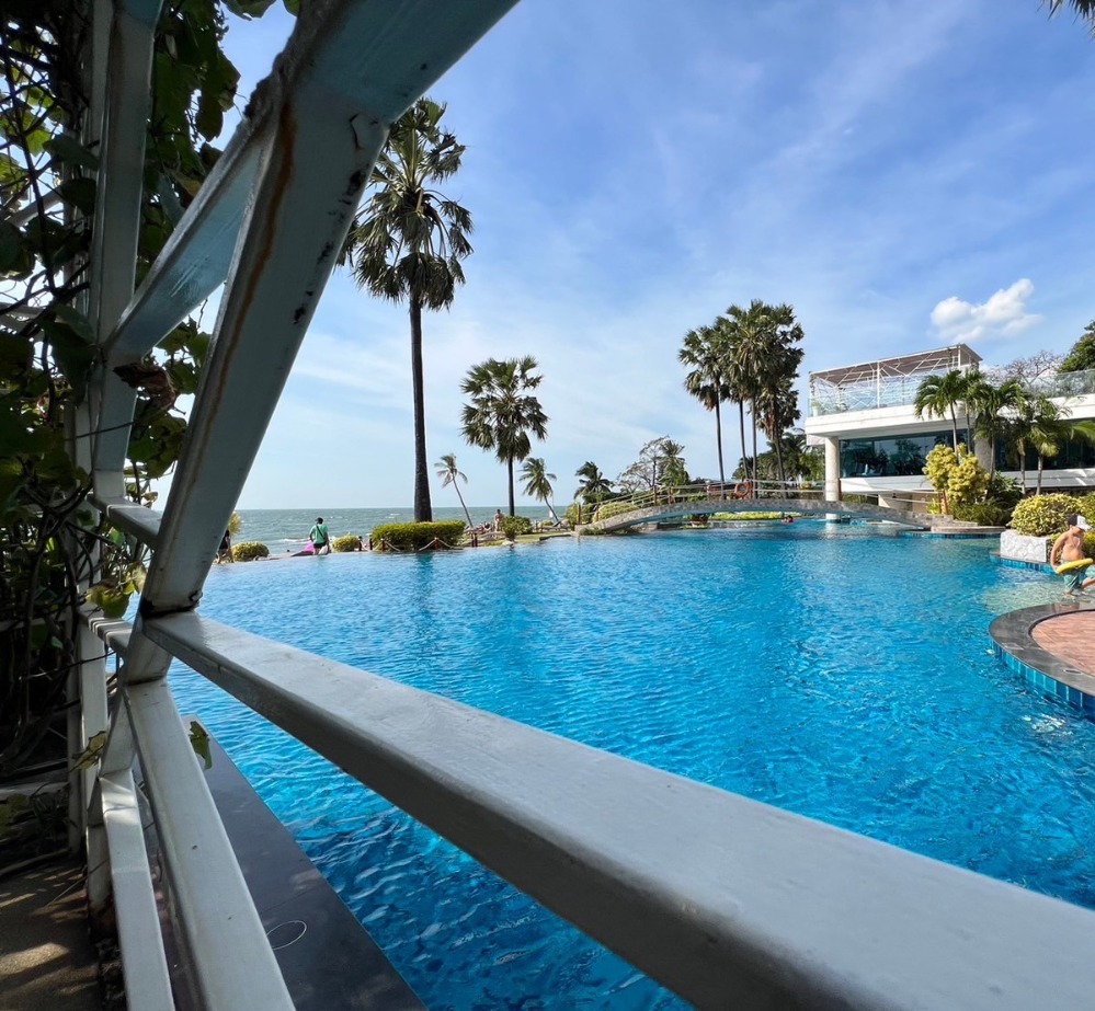 For SaleCondoPattaya, Bangsaen, Chonburi : For Sale Condo the palm wongamat beach Front pattaya 2 Beds higjt floor
