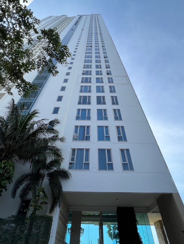 For SaleCondoPattaya, Bangsaen, Chonburi : For Sale Condo the palm wongamat beach Front pattaya 2 Beds higjt floor