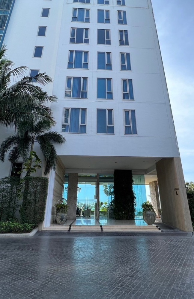 For SaleCondoPattaya, Bangsaen, Chonburi : For Sale Condo the palm wongamat beach Front pattaya 2 Beds higjt floor