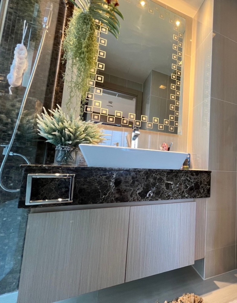 For SaleCondoPattaya, Bangsaen, Chonburi : For Sale Condo the palm wongamat beach Front pattaya 2 Beds higjt floor