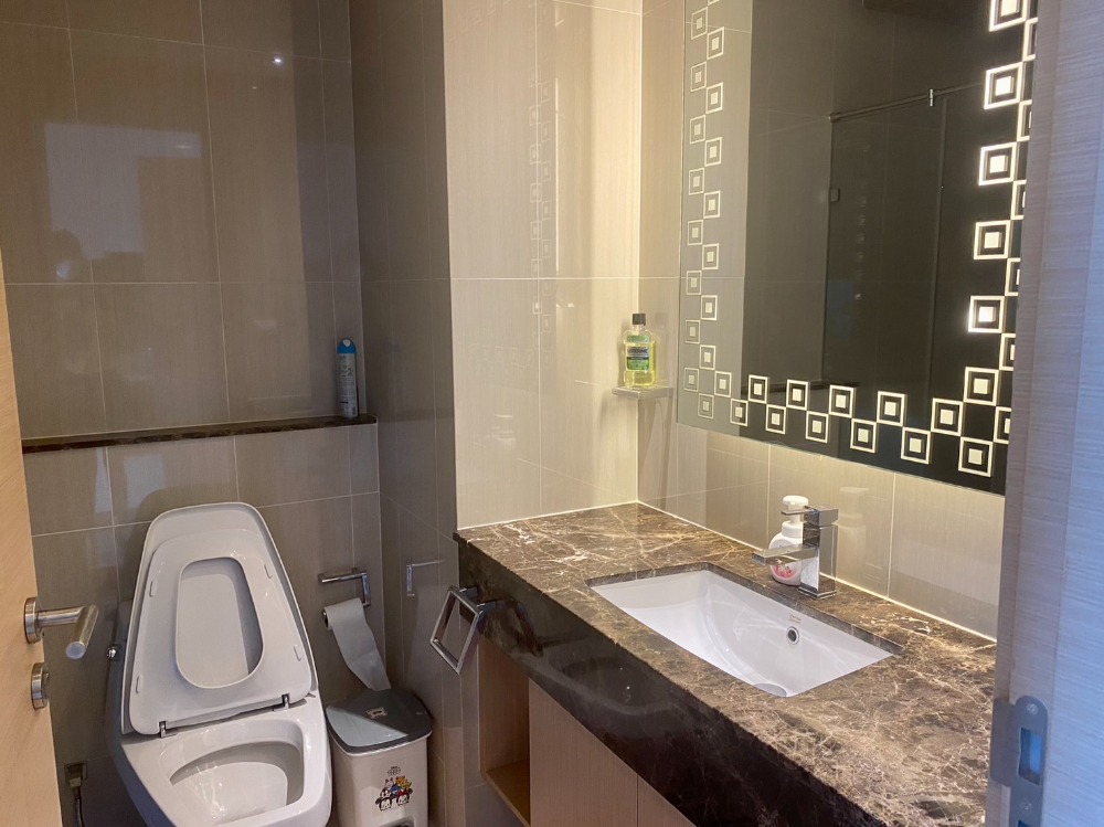 For SaleCondoPattaya, Bangsaen, Chonburi : For sale Condo the palm wongamt beach front pattaya studio type (S03-1475)