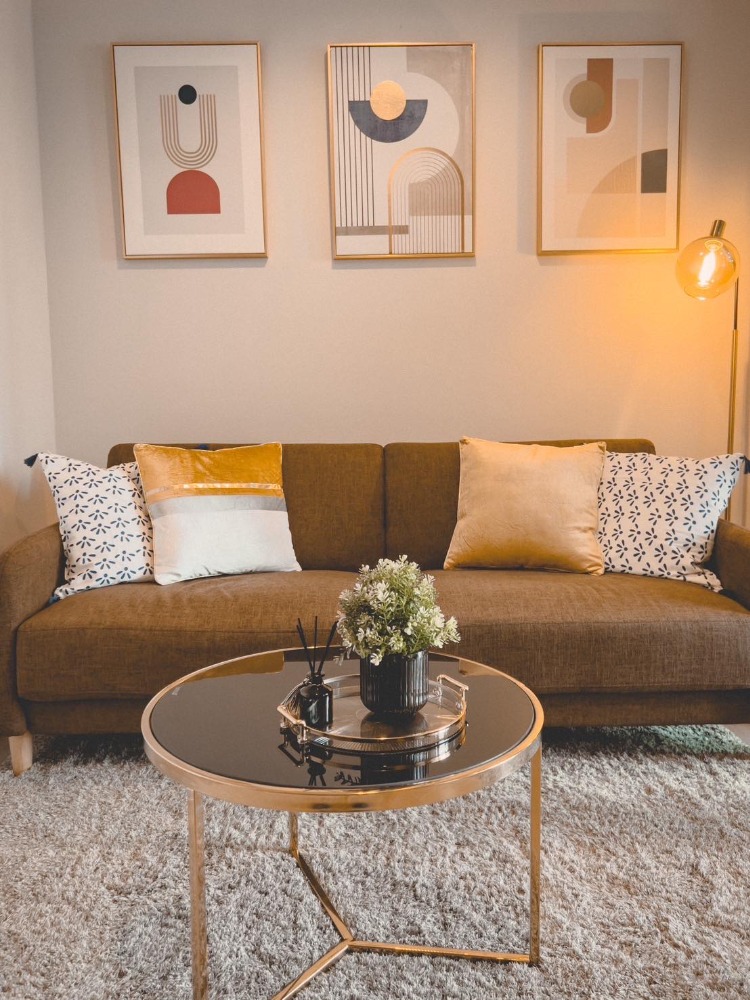 For RentCondoThaphra, Talat Phlu, Wutthakat : 👑 Life Sathorn Sierra 👑 Urgent for rent, very beautifully decorated room, very livable, size 32 sq m., complete with furniture and electrical appliances.