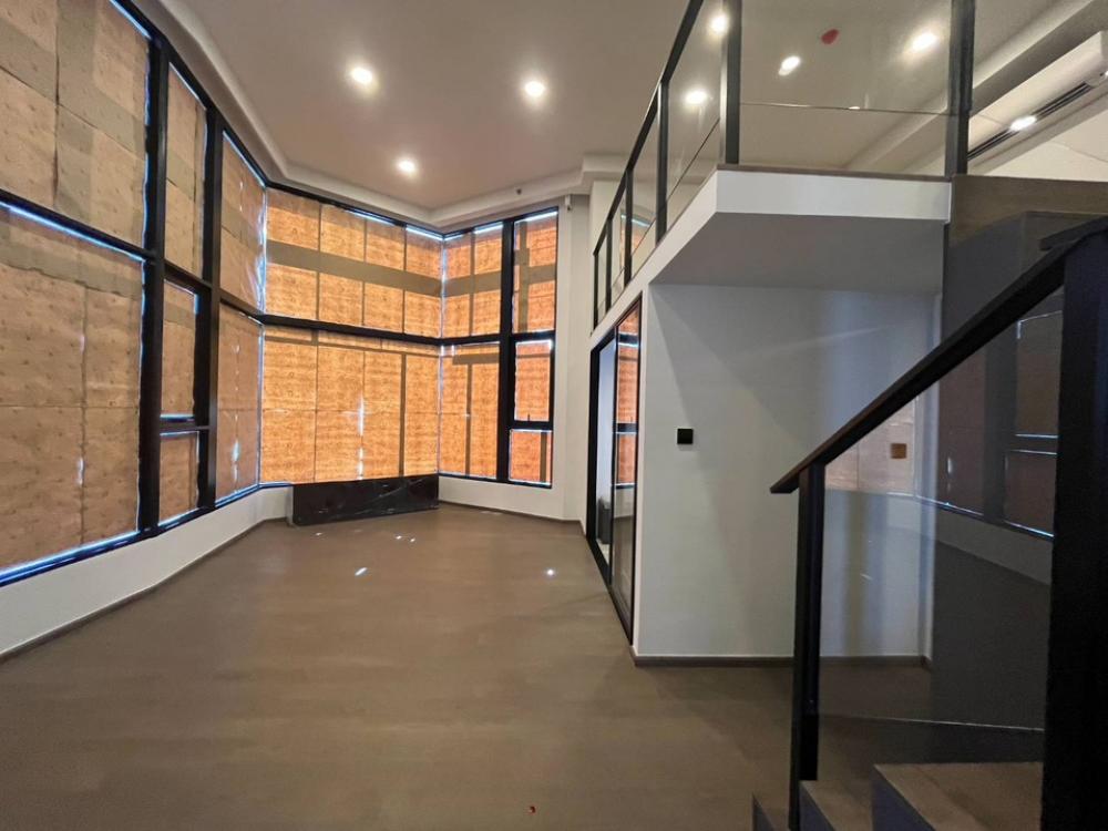 For SaleCondoSiam Paragon ,Chulalongkorn,Samyan : 📢👇 Brand new project and corner unit, loft style, river view, guarantee enjoy every firework festival , near Chulalongkorn university, Jamjuree Square, MBK mall, Siam Square