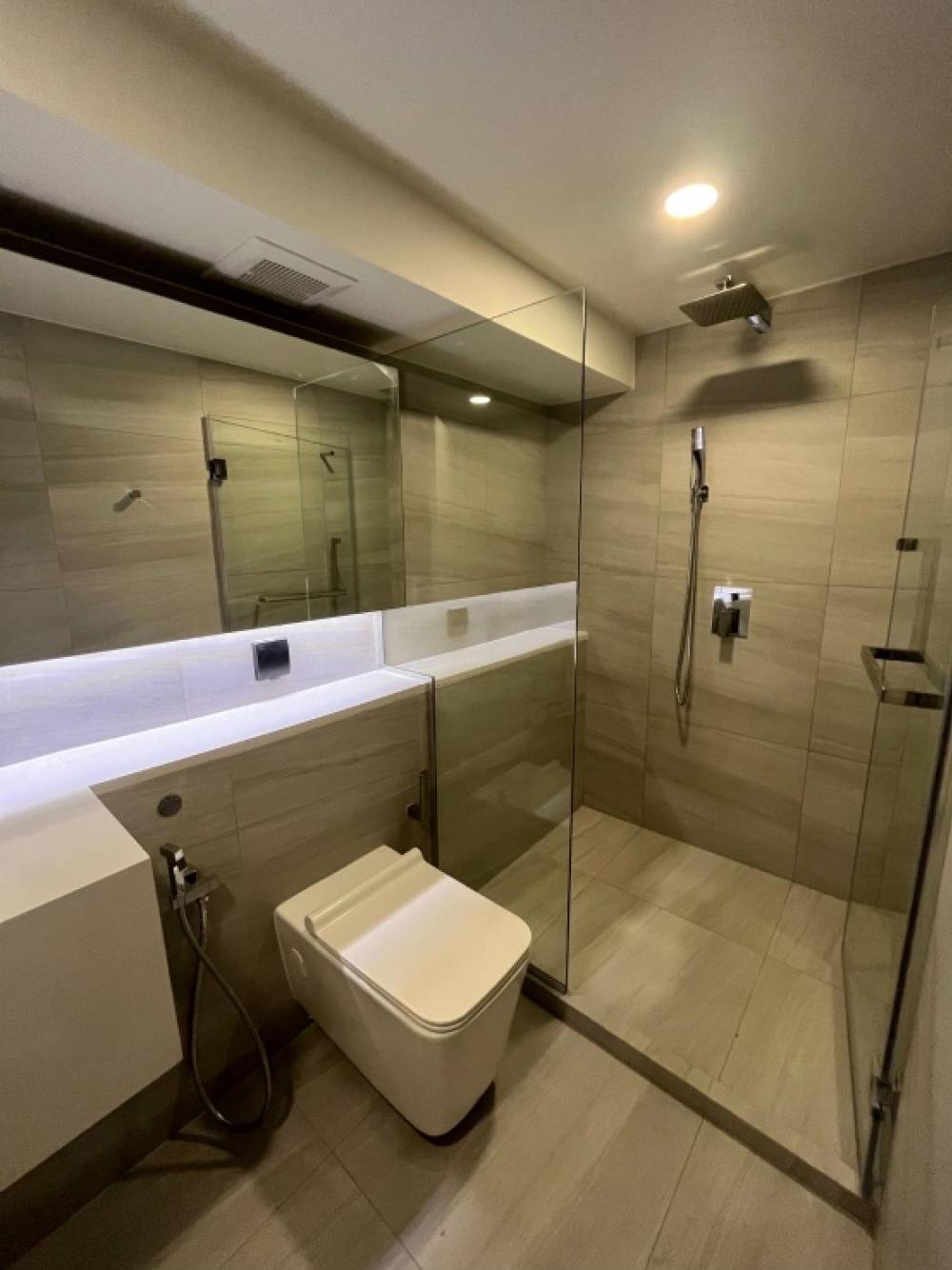 For SaleCondoSiam Paragon ,Chulalongkorn,Samyan : 📢👇 Brand new project and corner unit, loft style, river view, guarantee enjoy every firework festival , near Chulalongkorn university, Jamjuree Square, MBK mall, Siam Square