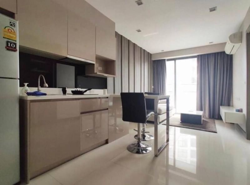 For SaleCondoSukhumvit, Asoke, Thonglor : Condo for sale, Trapezo Sukhumvit 16, size 45 square meters, 1 bedroom, 1 bathroom, ready to move in, Khlong Toei Nuea Subdistrict, Khlong Toei District, Bangkok.