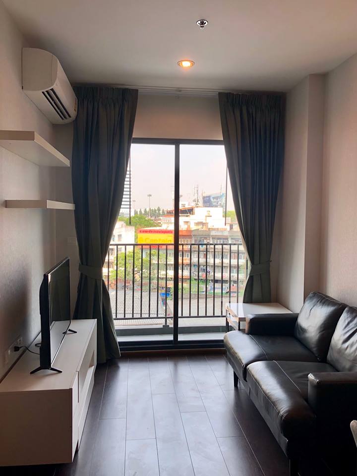 For RentCondoSukhumvit, Asoke, Thonglor : 📌Ready to move in Condo  C Ekkamai   📌 Line : @jhrrealestate