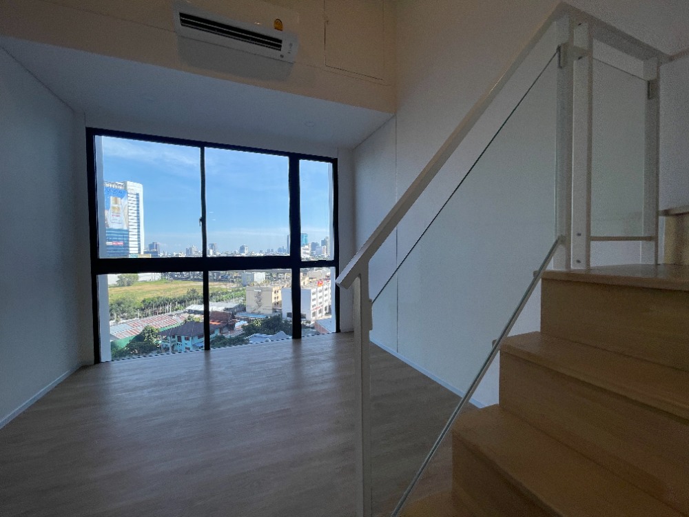 ขายคอนโดพระราม 9 เพชรบุรีตัดใหม่ RCA : 1 bedroom 1 bathroom duplex at Siamese Residence @MRTA Station