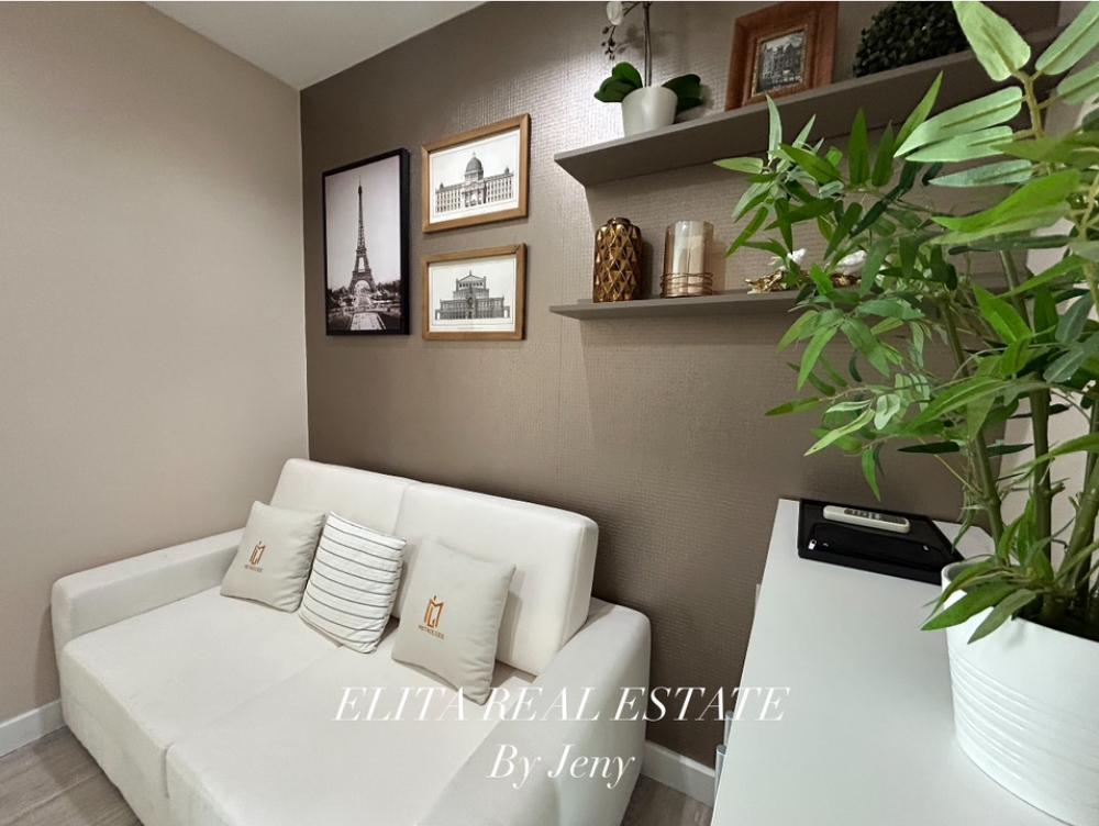 For SaleCondoKasetsart, Ratchayothin : ‼ ️ Urgent sale‼ ️ Metro Luxe Kaset Condo Decoration Room Build In Ready to carry 2 beds in 2 bathrooms, corner room, 7th floor, private garden view, near RS, Pakkhi Kit Senanikhom Road, Chatuchak, Bangkok, near the Green Line BTS station, only 4 million 