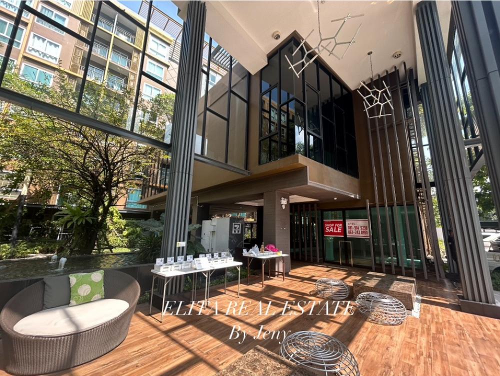 For SaleCondoKasetsart, Ratchayothin : ‼ ️ Urgent sale‼ ️ Metro Luxe Kaset Condo Decoration Room Build In Ready to carry 2 beds in 2 bathrooms, corner room, 7th floor, private garden view, near RS, Pakkhi Kit Senanikhom Road, Chatuchak, Bangkok, near the Green Line BTS station, only 4 million 