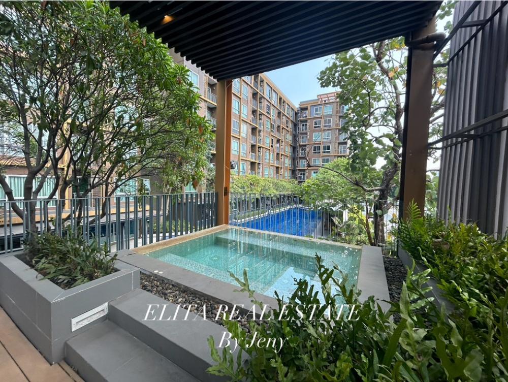 For SaleCondoKasetsart, Ratchayothin : ‼ ️ Urgent sale‼ ️ Metro Luxe Kaset Condo Decoration Room Build In Ready to carry 2 beds in 2 bathrooms, corner room, 7th floor, private garden view, near RS, Pakkhi Kit Senanikhom Road, Chatuchak, Bangkok, near the Green Line BTS station, only 4 million 