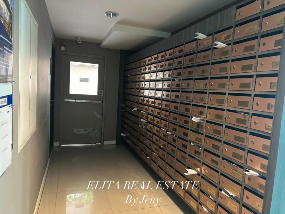 For SaleCondoKasetsart, Ratchayothin : ‼ ️ Urgent sale‼ ️ Metro Luxe Kaset Condo Decoration Room Build In Ready to carry 2 beds in 2 bathrooms, corner room, 7th floor, private garden view, near RS, Pakkhi Kit Senanikhom Road, Chatuchak, Bangkok, near the Green Line BTS station, only 4 million 