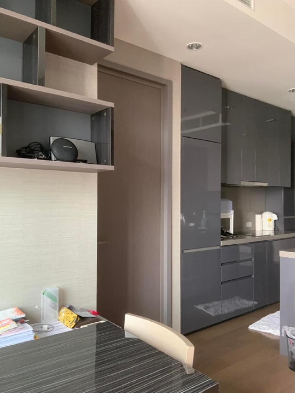 For SaleCondoSathorn, Narathiwat : 📢👇For sale 2 beds in one of good condo in Sathorn , near Silom complex and many schools,  fully furnished.