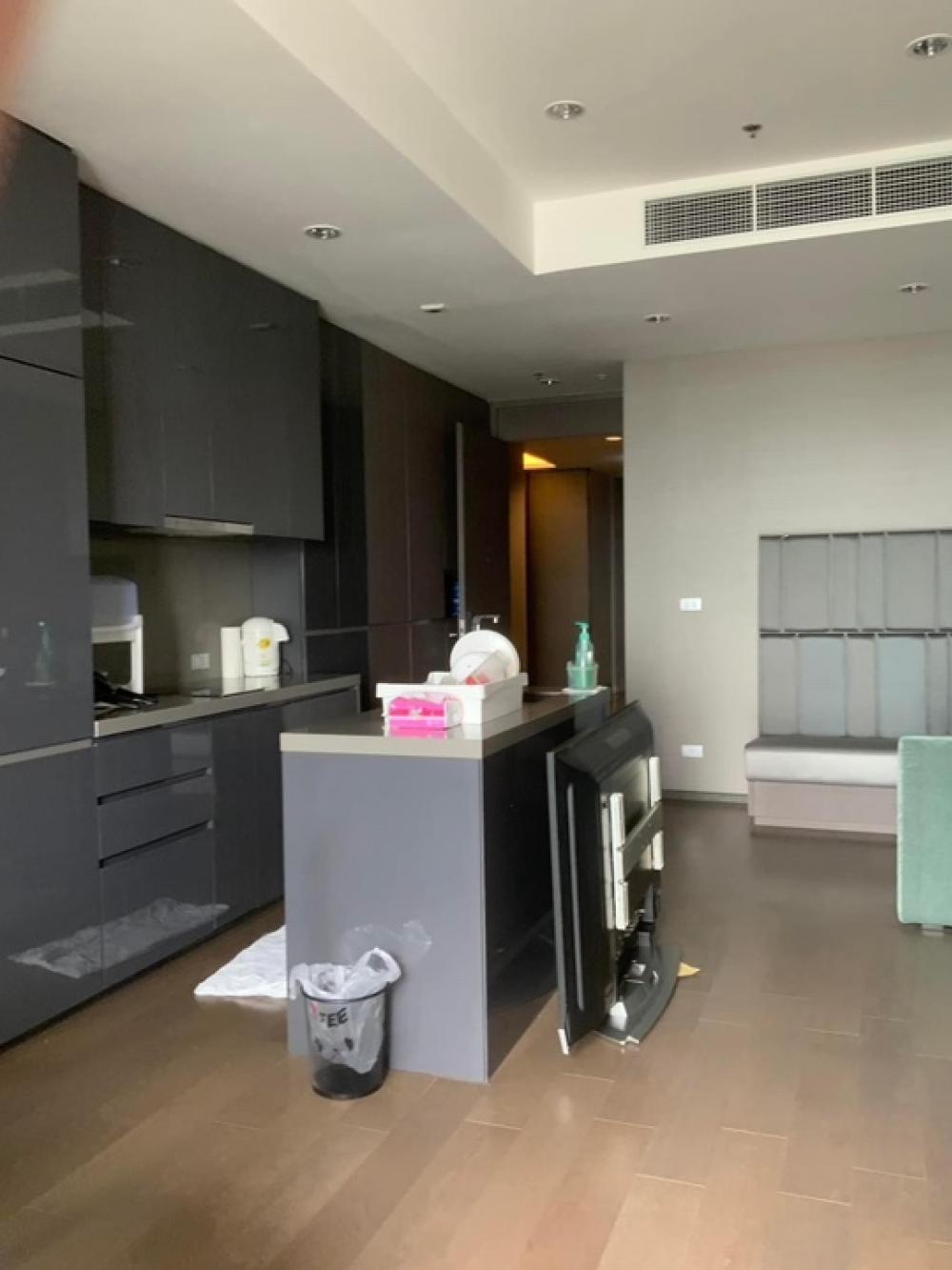 For SaleCondoSathorn, Narathiwat : 📢👇For sale 2 beds in one of good condo in Sathorn , near Silom complex and many schools,  fully furnished.