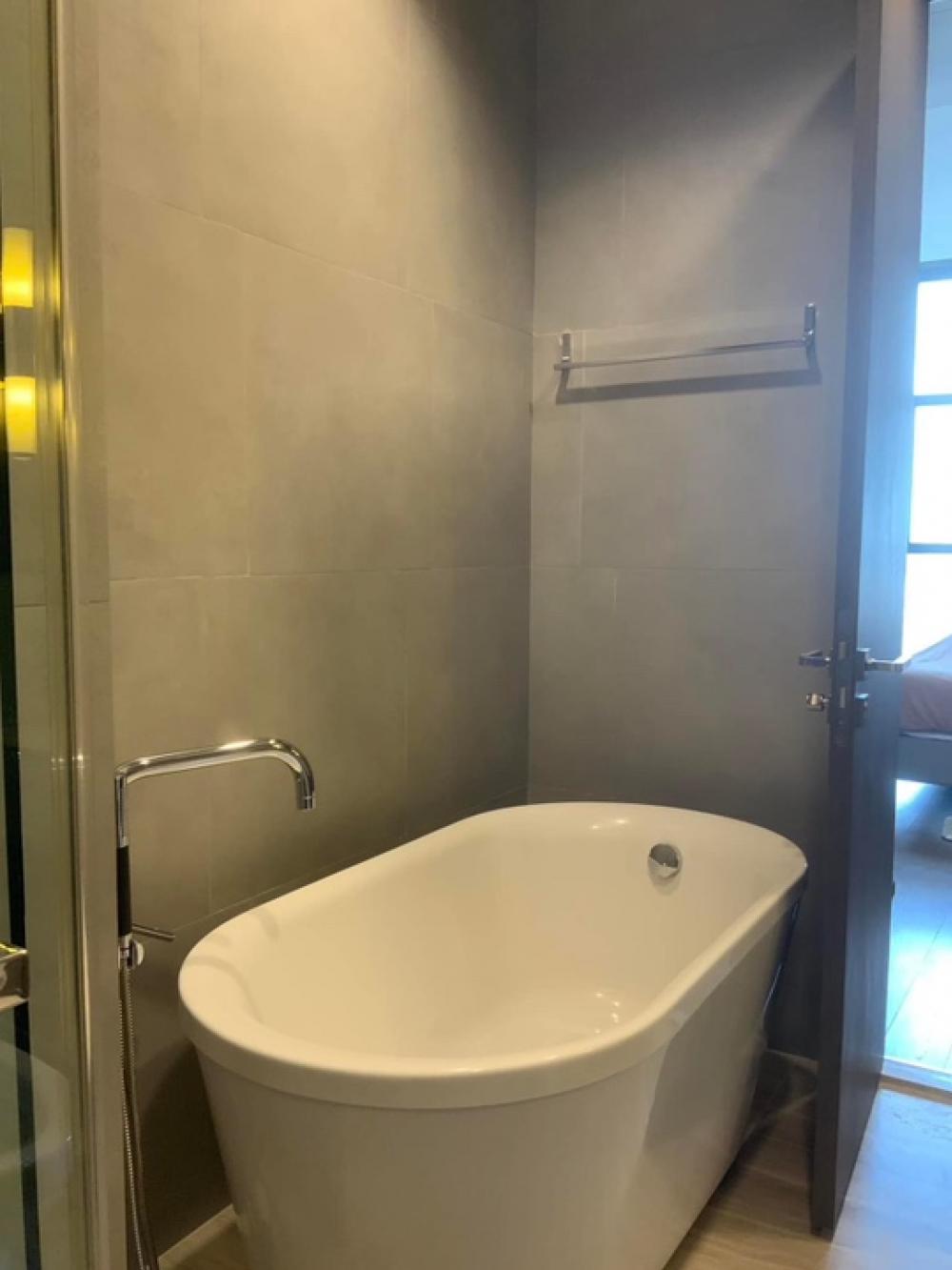 For SaleCondoSathorn, Narathiwat : 📢👇For sale 2 beds in one of good condo in Sathorn , near Silom complex and many schools,  fully furnished.