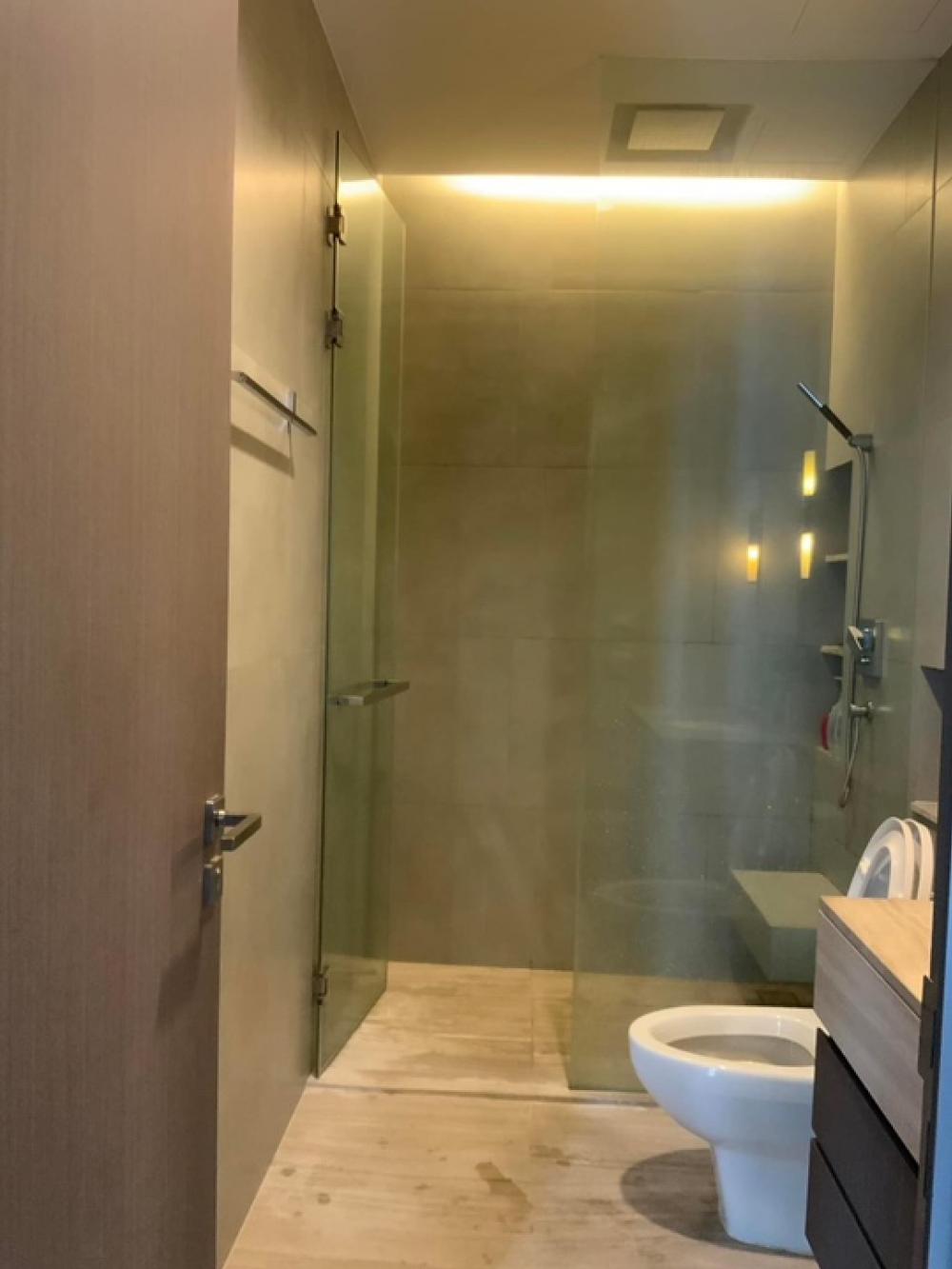 For SaleCondoSathorn, Narathiwat : 📢👇For sale 2 beds in one of good condo in Sathorn , near Silom complex and many schools,  fully furnished.