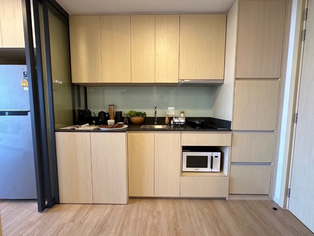 For SaleCondoRama9, Petchburi, RCA : 🔥 𝑺𝑼𝑷𝑬𝑹 𝑫𝑬𝑨𝑳 𝐋𝐚𝐧𝐝𝐦𝐚𝐫𝐤 @𝐌𝐑𝐓𝐀 𝐒𝐭𝐚𝐭𝐢𝐨𝐧 𝟏 Bedroom 𝟏Bathroom 𝟑𝟕.𝟓 Tel📱𝟎𝟔𝟐𝟓𝟐𝟔𝟔𝟓𝟗𝟎