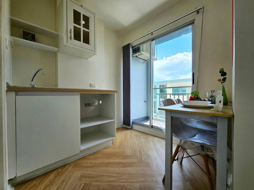 For SaleCondoPattanakan, Srinakarin : Condo for sale LUMPINI VILLE On Nut-Phatthanakan, 23 sq m., 8th floor, near the Yellow Line, Si Nut Station.