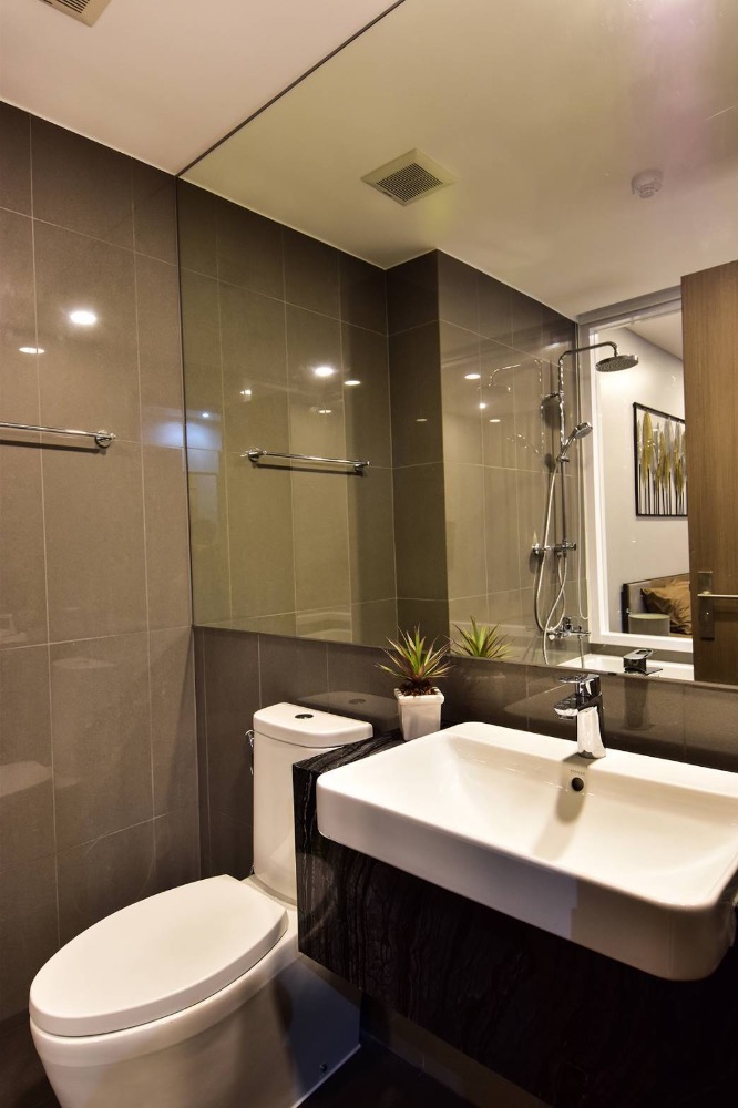 For RentCondoSiam Paragon ,Chulalongkorn,Samyan : Ashton Chula - Silom【𝐑𝐄𝐍𝐓】🔥 2 luxury bedroom Panoramic city view Complete furniture Full central, convenient transportation, near Sam Yan Mit Town 🔥 Contact Line ID: @hacondo