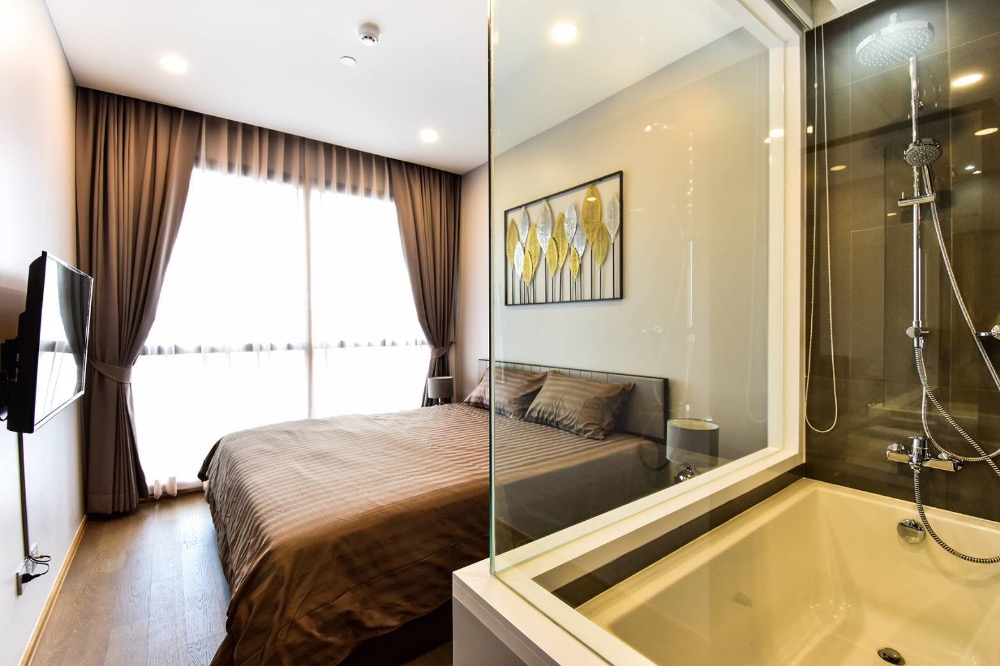 For RentCondoSiam Paragon ,Chulalongkorn,Samyan : Ashton Chula - Silom【𝐑𝐄𝐍𝐓】🔥 2 luxury bedroom Panoramic city view Complete furniture Full central, convenient transportation, near Sam Yan Mit Town 🔥 Contact Line ID: @hacondo