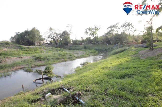 ขายกิจการโรงแรม & กิจการอพาร์ตเมนต์เชียงใหม่ : ขายกิจการรีสอร์ทร้านอาหารกึ่งผับเชียงใหม่ สกาล่าเฮ้าส์วิลเลจเรสเตอร์รองท์&บาร์ อ.แม่แตง ติดแม่น้ำแม่แตง พร้อมดำเนินกิจการ