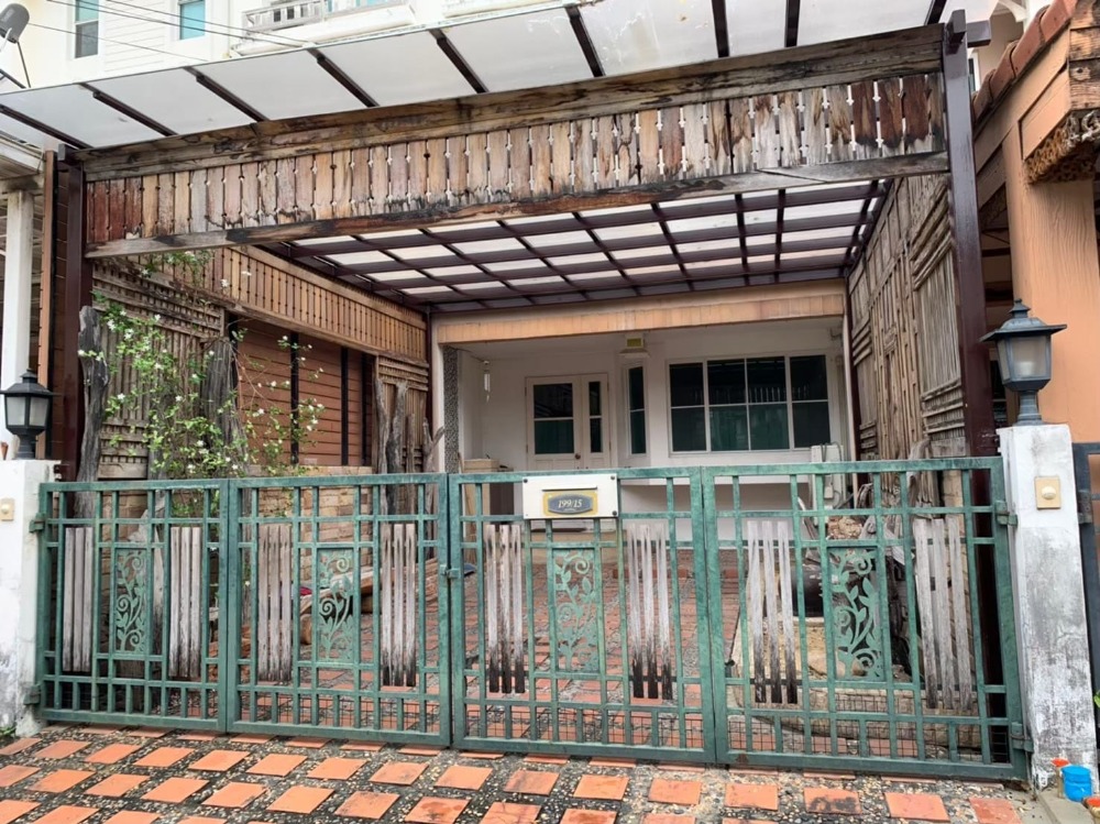 For SaleTownhomeNawamin, Ramindra : 3-story townhome for sale, Park Gallery Watcharapol, near the Pink Line BTS. Sathian Thammasathan, area 24.4 sq m, 3 bedrooms, 3 bathrooms, 2 parking spaces, selling price 4.95 million baht*