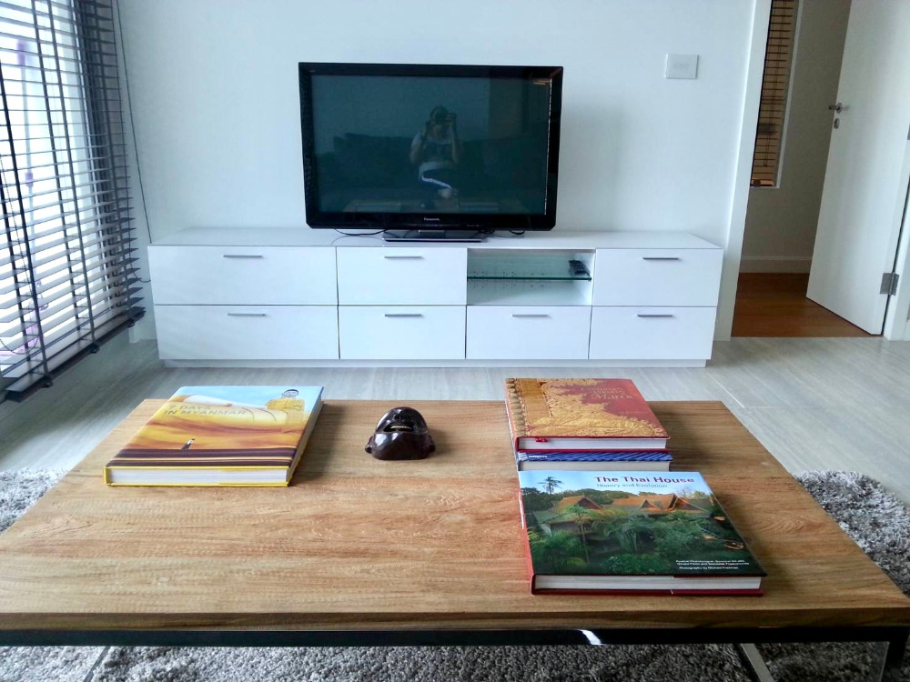 ให้เช่าคอนโดวิทยุ ชิดลม หลังสวน : 185 Rajadamri: 1bed 1bath 70sqm 67,000/mth Am: 0656199198