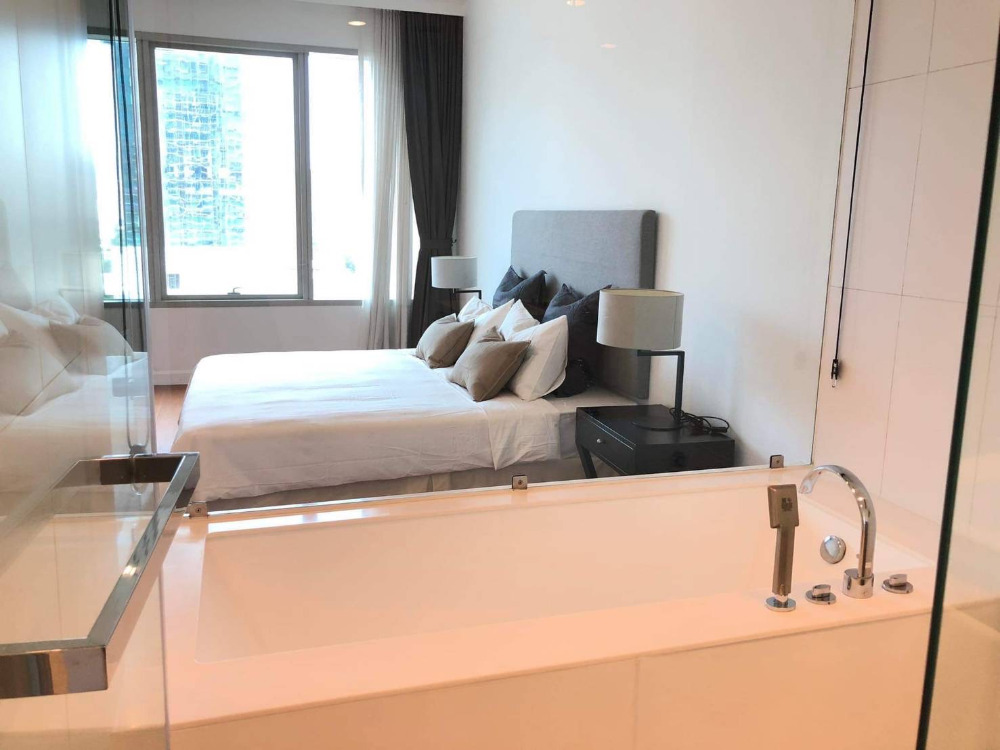 ให้เช่าคอนโดวิทยุ ชิดลม หลังสวน : 185 Rajadamri: 1bed 1bath 70sqm 67,000/mth Am: 0656199198
