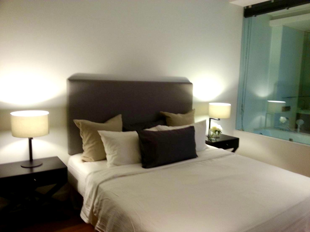 ให้เช่าคอนโดวิทยุ ชิดลม หลังสวน : 185 Rajadamri: 1bed 1bath 70sqm 67,000/mth Am: 0656199198